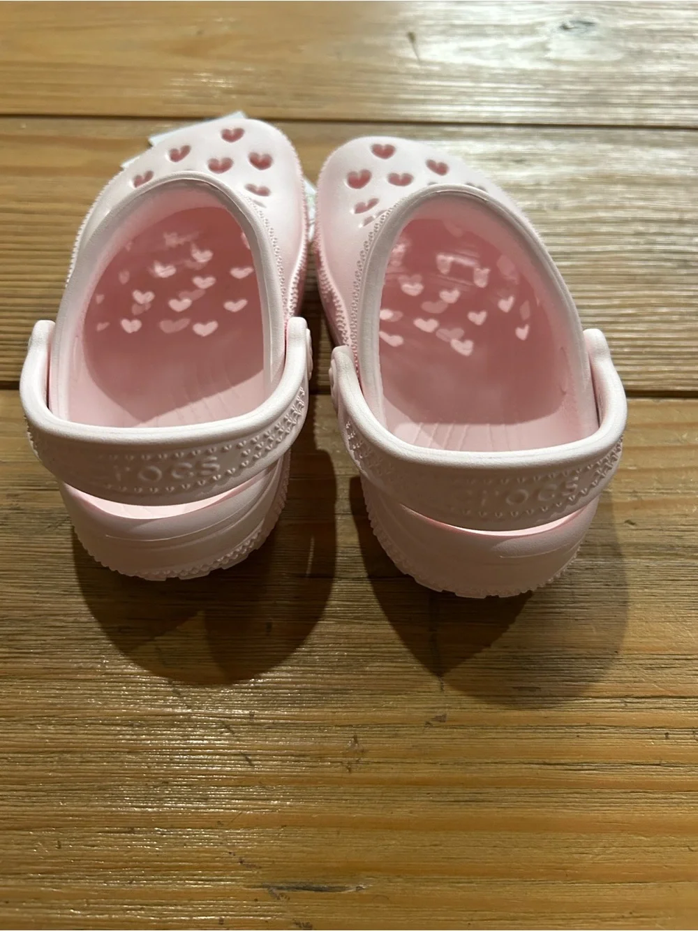 New in Box Kids Classic Hearts Crocs Pink Size C9